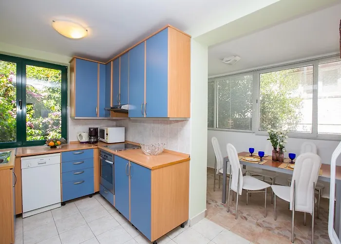 Ambassador Apartament