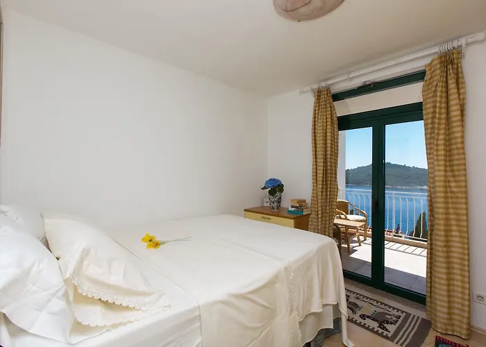 Ambassador Apartament