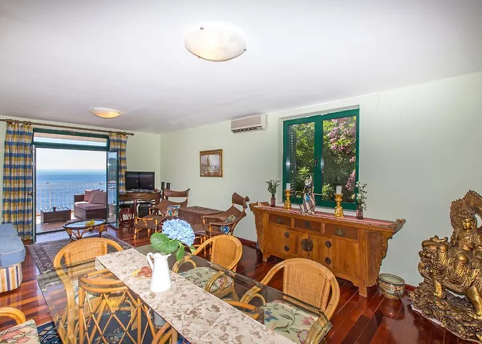 Ambassador Appartement *